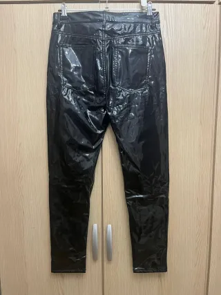 Pantalones vinilo negros