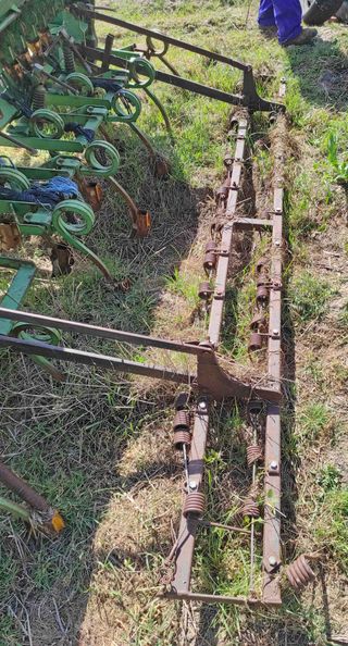 Sembradora GIL 19 botas.