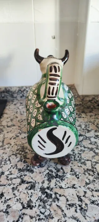 Botijo antiguo toro Teruel