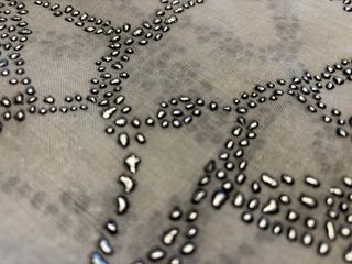 Pañuelo elegante plateado y gris