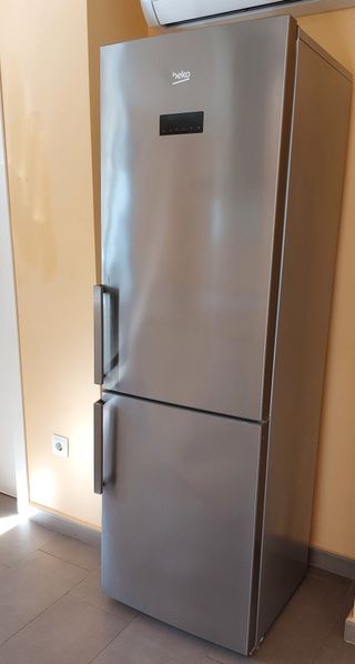 Nevera Congelador Beko. Disponible apd 10/12!