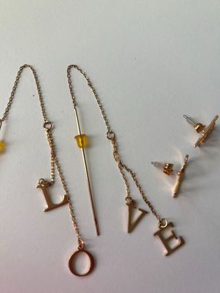 Lote Pendientes Dorados Letras