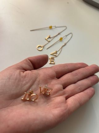 Lote Pendientes Dorados Letras