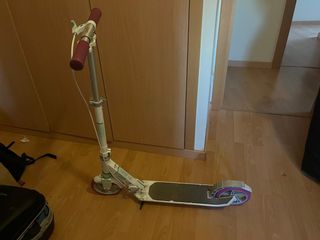 Patín infantil blanco y rosa