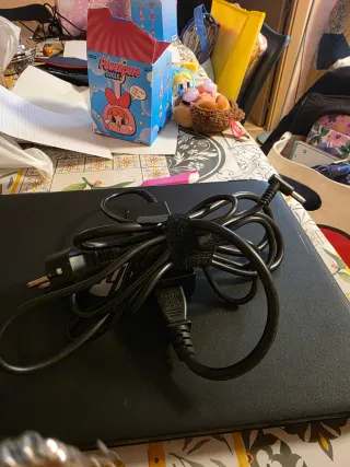 Portátil HP 4GB RAM 1TB