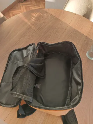 Mochila de viaje compacta