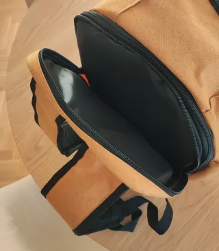 Mochila de viaje compacta