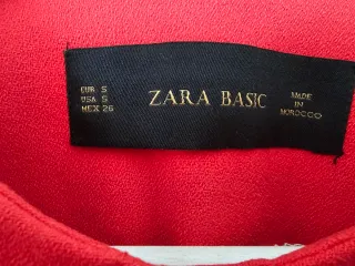 Chaqueta Zara Roja