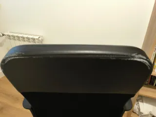 Silla giratoria Bomstad Negra. Ruedas nuevas goma