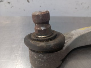 BRAZO SUSPENSION SUPERIOR DELANTERO DERECHO AUDI