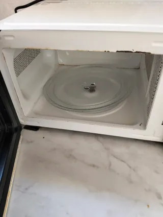 Microondas Blanco EDM