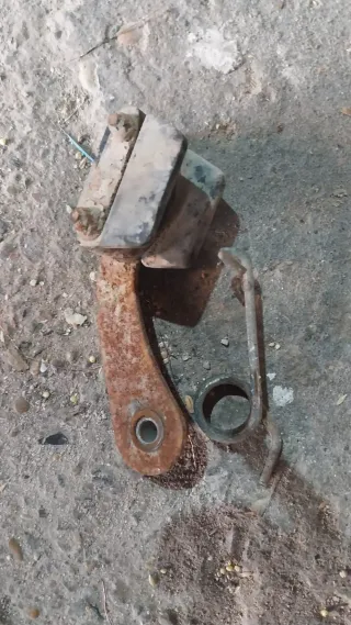 Guía cadena suzuki DR BIG 50