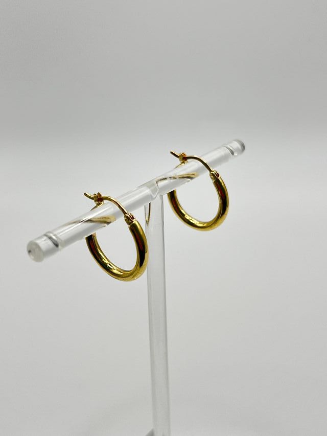 Anelli in oro 18k Peso: 4,60 g