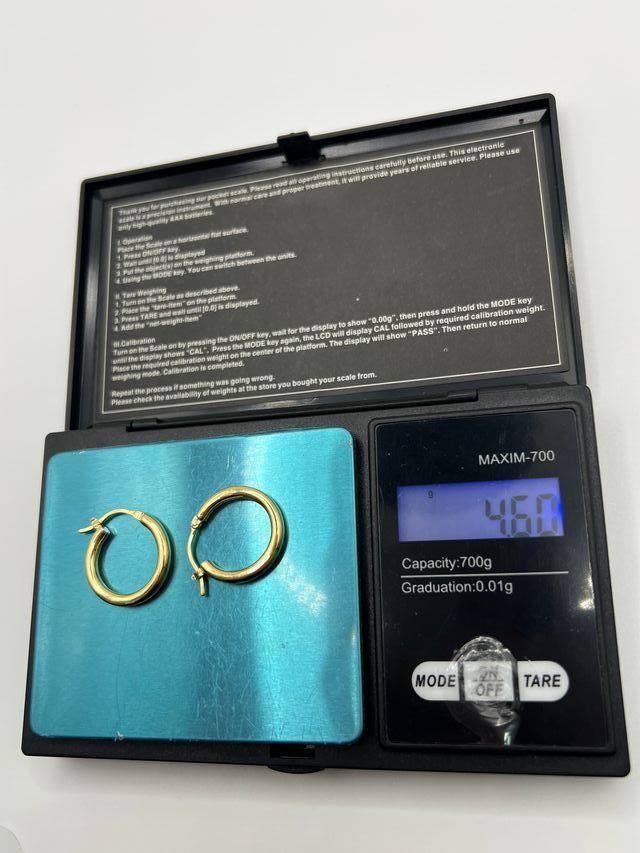 Anelli in oro 18k Peso: 4,60 g