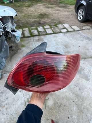 Pilotos Traseros Peugeot 206