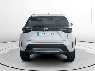 Toyota Yaris Cross Hybrid AWD-i Adventure