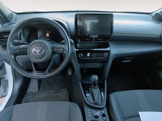 Toyota Yaris Cross Hybrid AWD-i Adventure