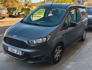 Ford Tourneo Courier 2015