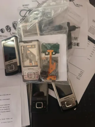 Nokia 6600 slide - Preto/Prata