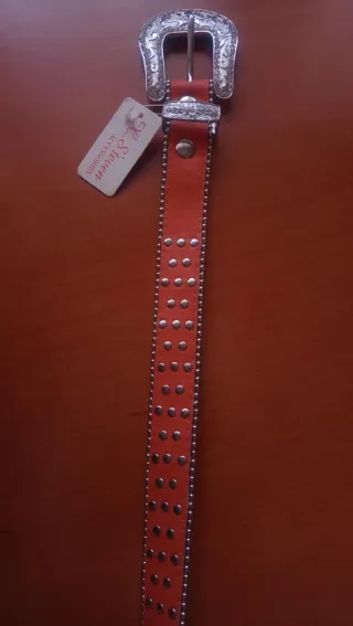 Cinturón señora tachuelas hebilla metálica