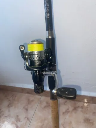 Caña y carrete de pesca VEGA