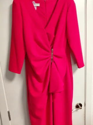 Vestido fiesta de Carla Ruiz fucsia/coral