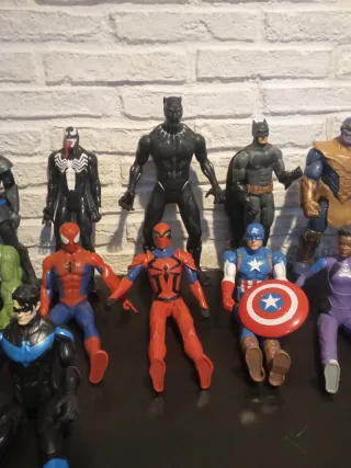 Lote Figuras Superhéroes Marvel DC y otros