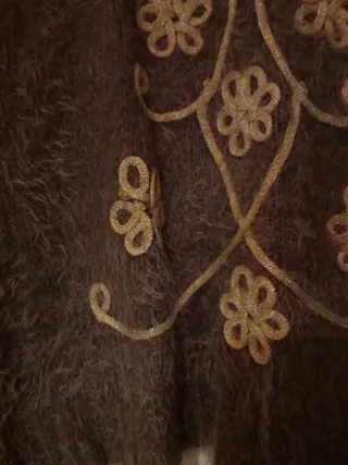 Lote de Jersey peludo marrón y dorado y polar rosa