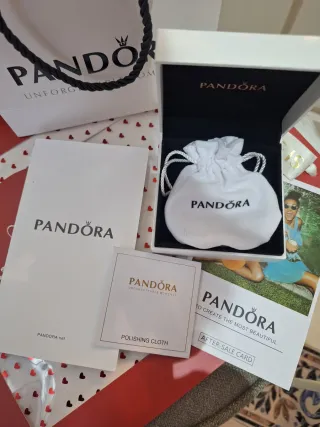 Pulsera Pandora con Charm Torre Eiffel