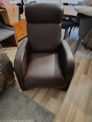 Sillón reclinable polipiel marrón