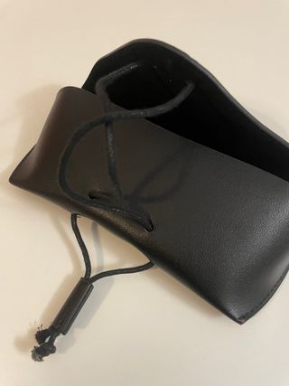 Funda para gafas de cuero