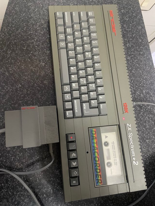 Sinclair ZX Spectrum +2 128K Ordenador