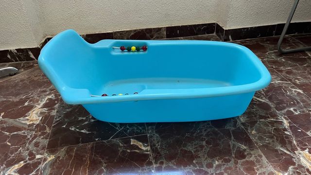 Bañera bebé azul antigua