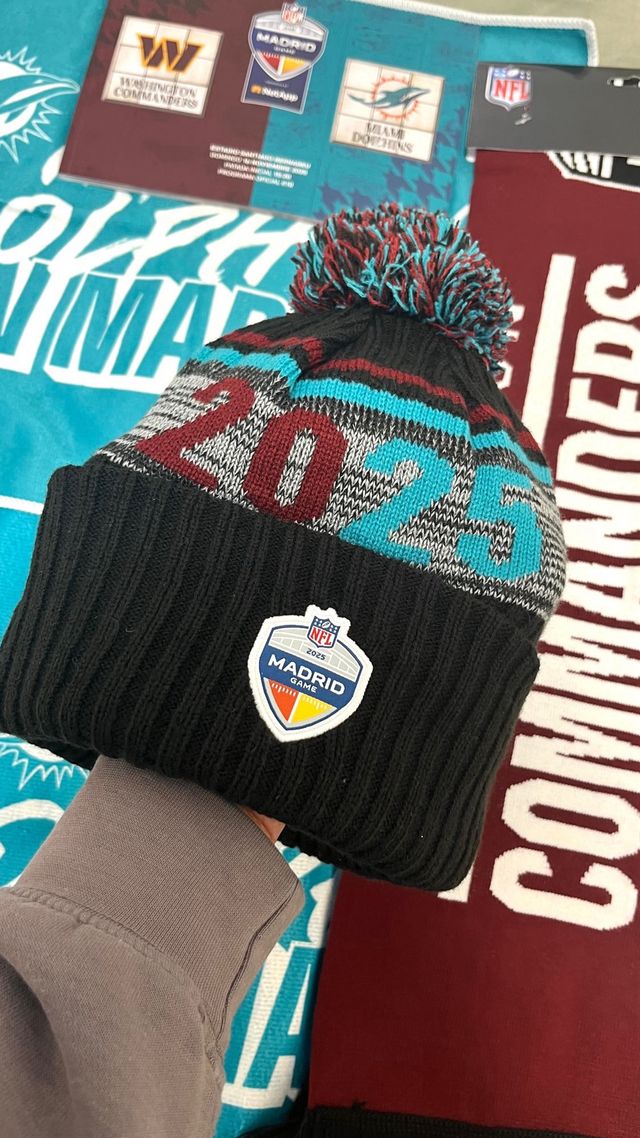 Lote NUEVO. Edición Especial NFL Madrid.