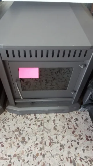 Chimenea Metálica Negra