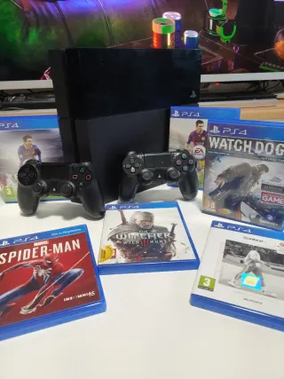 PS4 + 2 Mandos + 6 Juegos