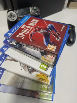 PS4 + 2 Mandos + 6 Juegos