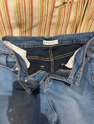 Pantalones vaqueros largos