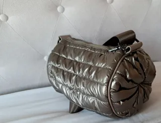 Bolso bandolera acolchado marrón brillante