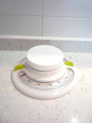 Báscula de cocina mecánica JATA - 3 kg