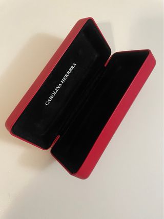 Estuche gafas Carolina Herrera rojo