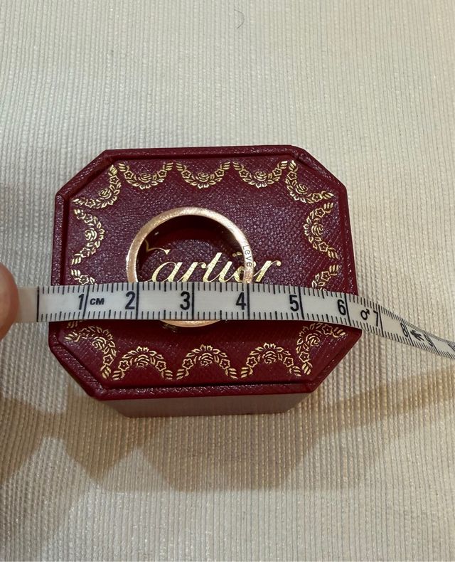 Fantástico anillo Cartier De Acero