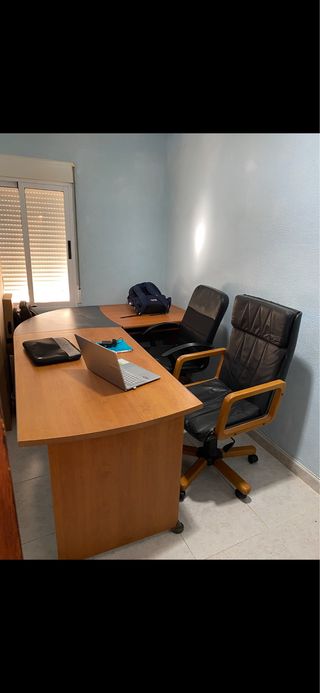 Escritorio y silla
