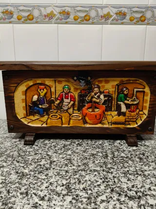 Arca de madera decorada