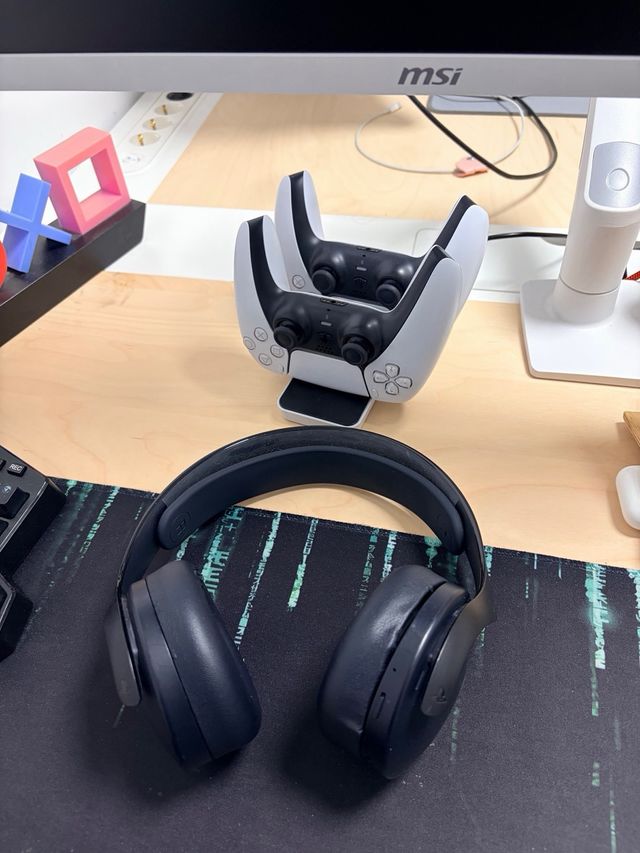 PS5 Digital Edition +2 Mandos+base carga+ Pulse 3D