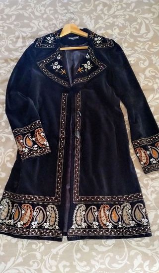 Abrigo de terciopelo