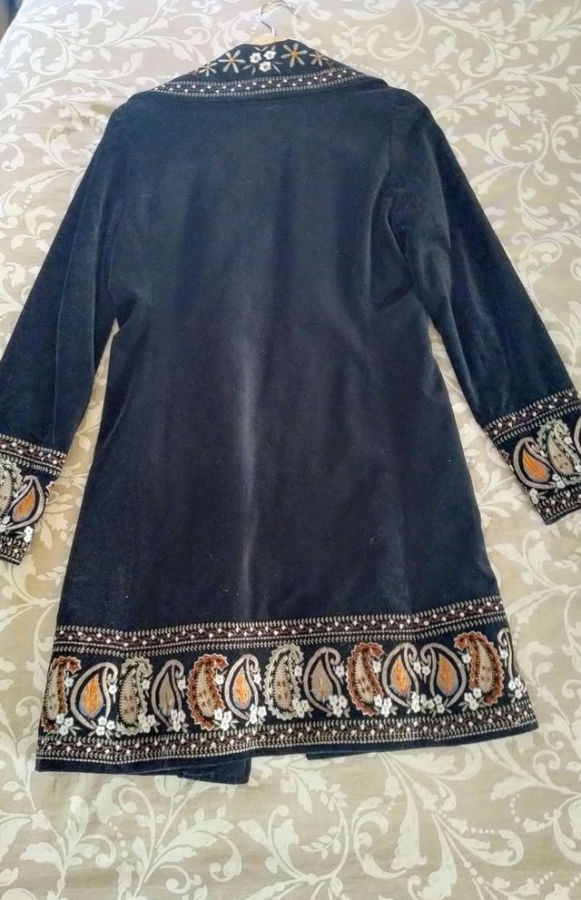 Abrigo de terciopelo