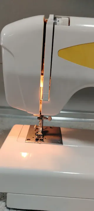 Máquina de coser Sigma 520 + regalo