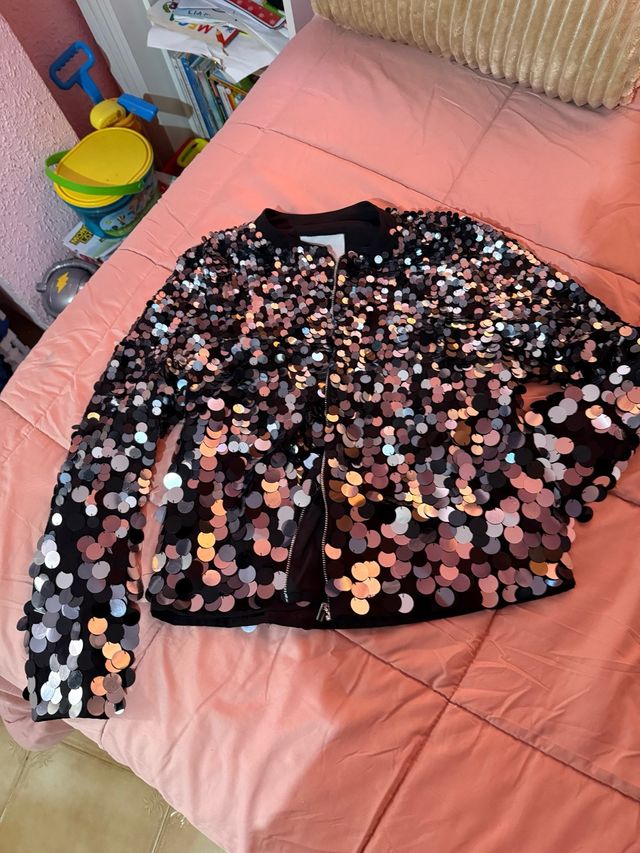 Chaqueta lentejuelas grandes