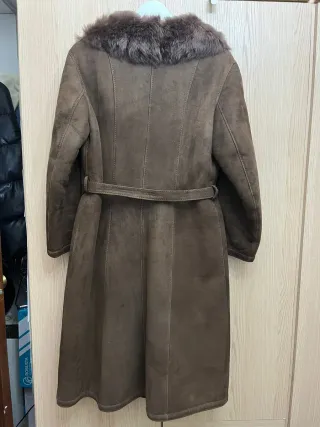 Abrigo ante marrón con pelo